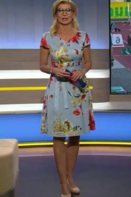 Nadja M. - elegante ORF-Ficke in geilen Fickschlampen-Outfits