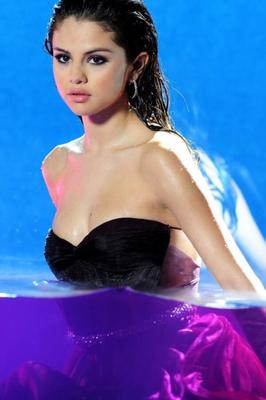 Selena Gomez all wet