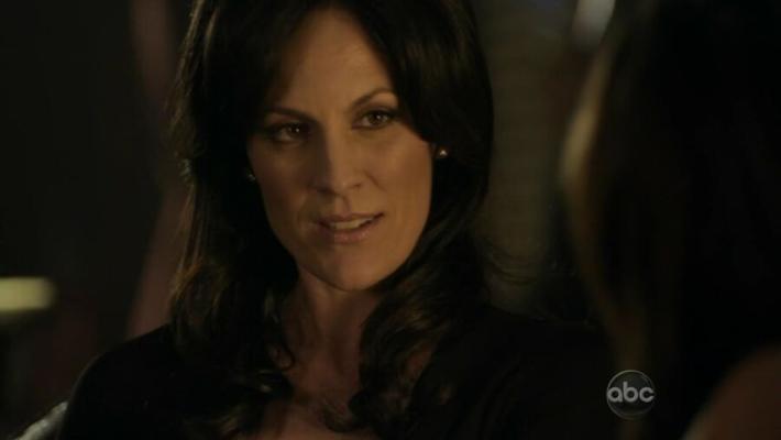 Annabeth Gish - Flashforward