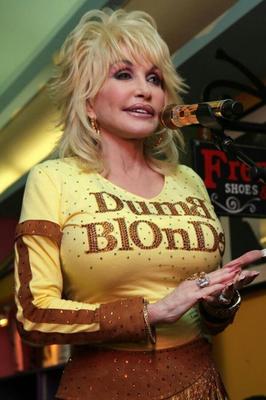 Dolly minha gilf favorita