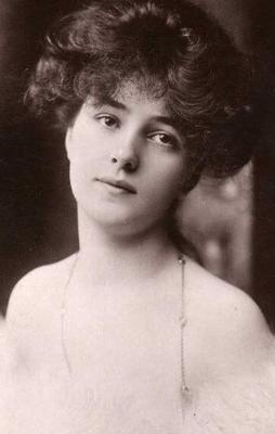 Evelyn Nesbit - musa ruiva