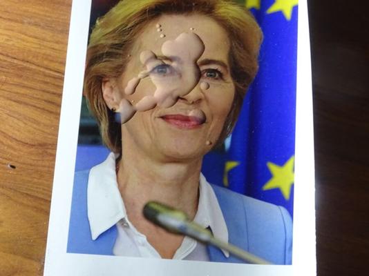 ursula von der leyen espermafresco