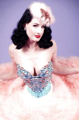 Dita Von Teese - Deusa do Fetiche