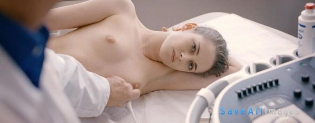 Kristen Stewart EN TOPLESS