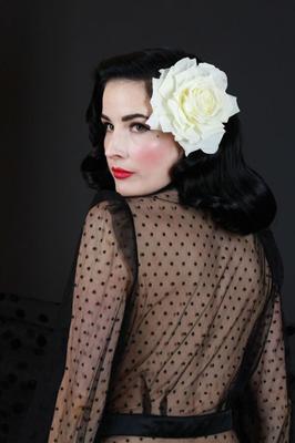 Sesión de lencería de Dita Von Teese