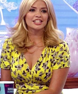 Holly-Willoughby, la star de la télé britannique, pour se branler ?