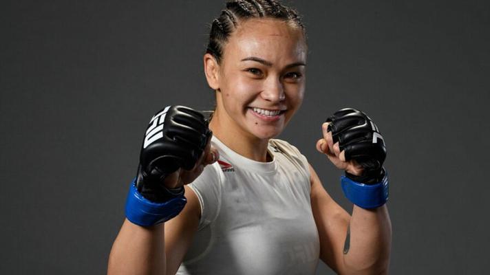 セクシーな UFC 女性