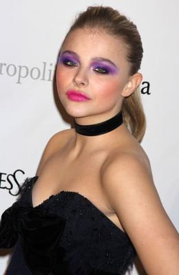 Chloe Grace Moretz in whore makeup fakes