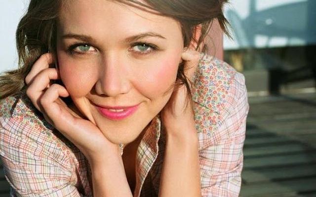 Celeb - Maggie Gyllenhaal