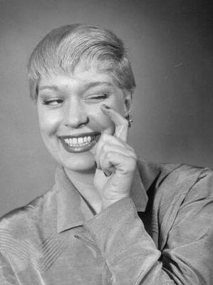 Carol Channing, lo sexy es algo natural para ella.