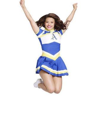 Cheerleader: Rachel McAdams und Sarah Jeffery