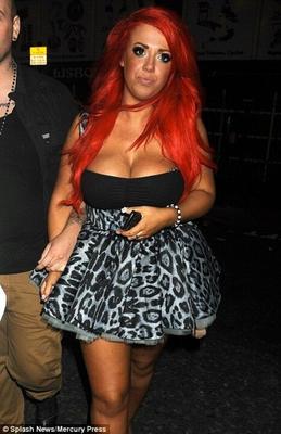 Holly Hagan - Porquinho Gordo