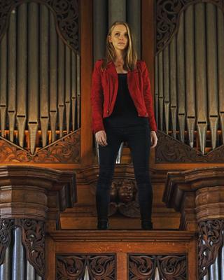 Anna Lapwood Organista