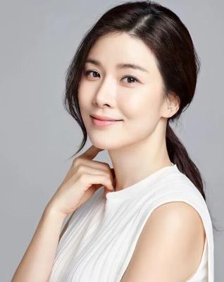 Lee Bo-young