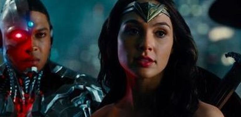 Gal Gadot as Wonder Woman & Cyborg gif