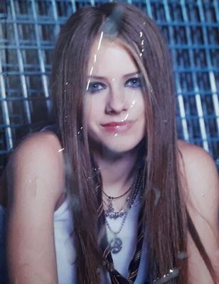 Avril Lavigne coberta