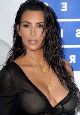 Kim Kardashian: Premios MTV a los vídeos musicales