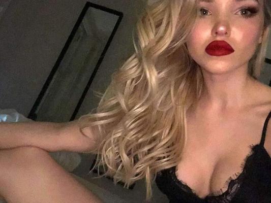 Dove Cameron (Chloe Celeste Hosterman)