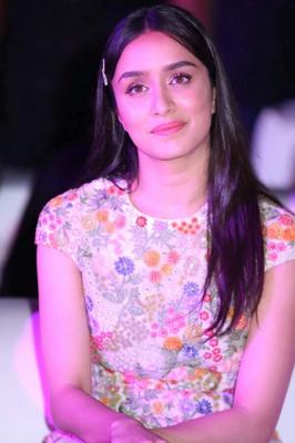 Shraddha Kapoor - linda celebridade indiana de Bollywood em um evento