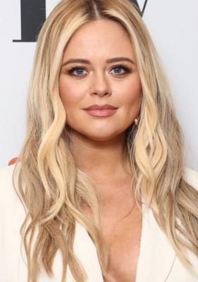 Titten - Emily Atack