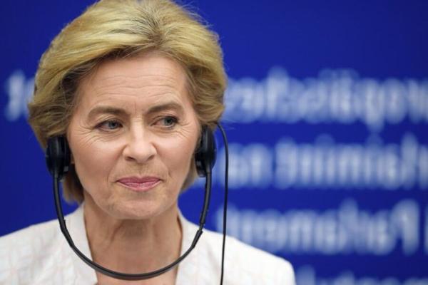 Ursula Gertrud von der Leyen again!