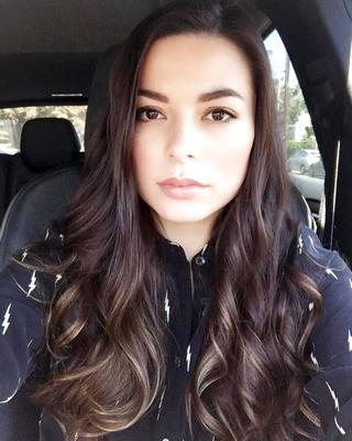 labios de miranda cosgrove