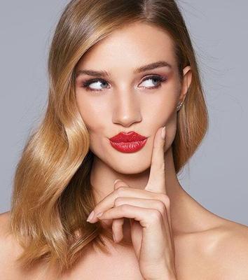 Rosie Huntington-Whiteley / Englisches Model