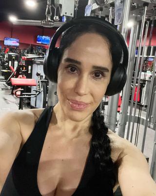 Seins Natalie Suleman