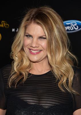 Tits   Kristen Johnston