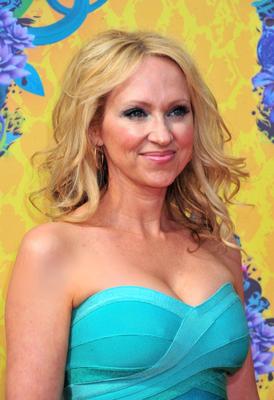 Seins Leigh Allyn Baker