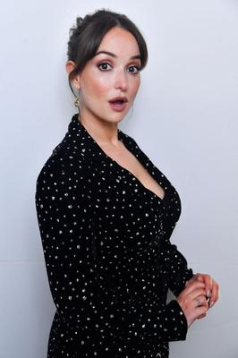 Milana Vayntrub