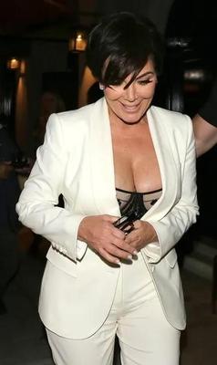 Mamas grandes e bunda gorda GILF Kris Jenner, a mãe de todas as MILF