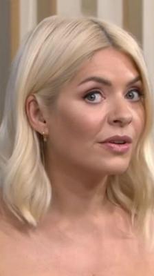 Loira bombástica Holly Willoughby cara para fazer você gozar