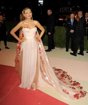 Blake Lively - Gala do Instituto de Costume Met