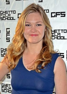 Julia Stiles