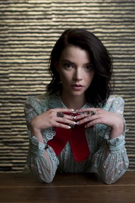 Anya Taylor Joy Red Bow