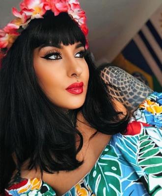 Tatiana Shmayluk (Ukranian Singer) ()