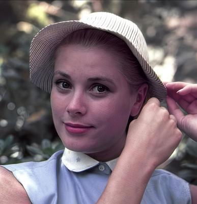 Grace Kelly's face in hyper resolution II